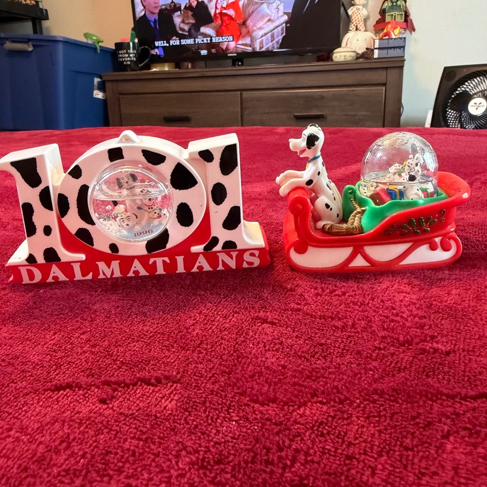Vintage Disney‎ 101 Dalmatians 1996 Snow Globe Sleigh Set McDonalds Toy Holiday